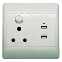 4x4 Single Wall Plug with 2xUSB White S001USB Redisson